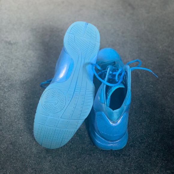 Nike Hyperdunk - Picture 4 of 4